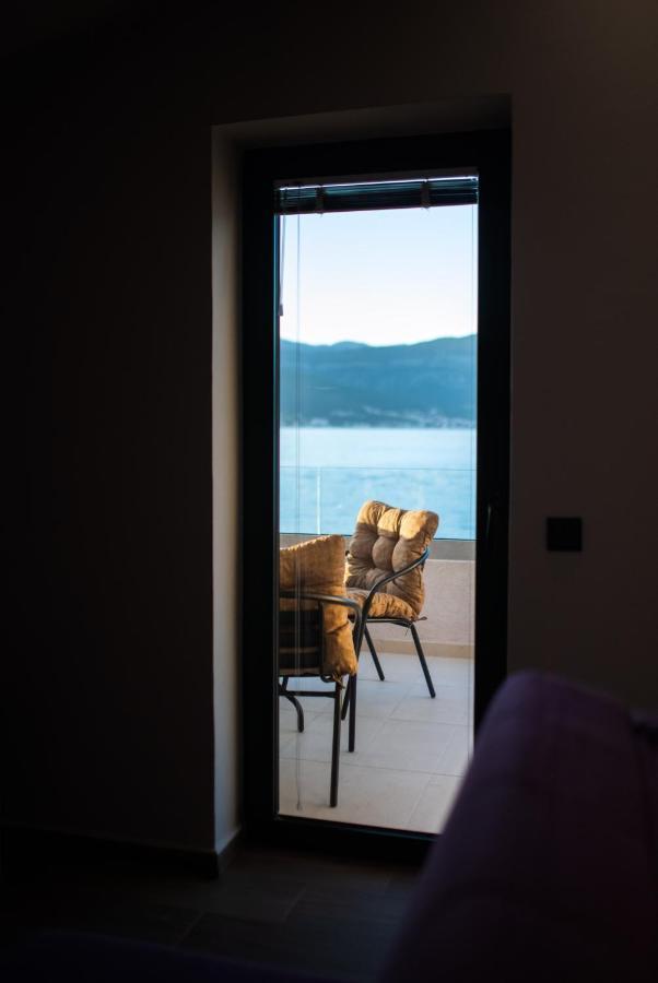 Apartments Ponta Krasici Tivat Buitenkant foto