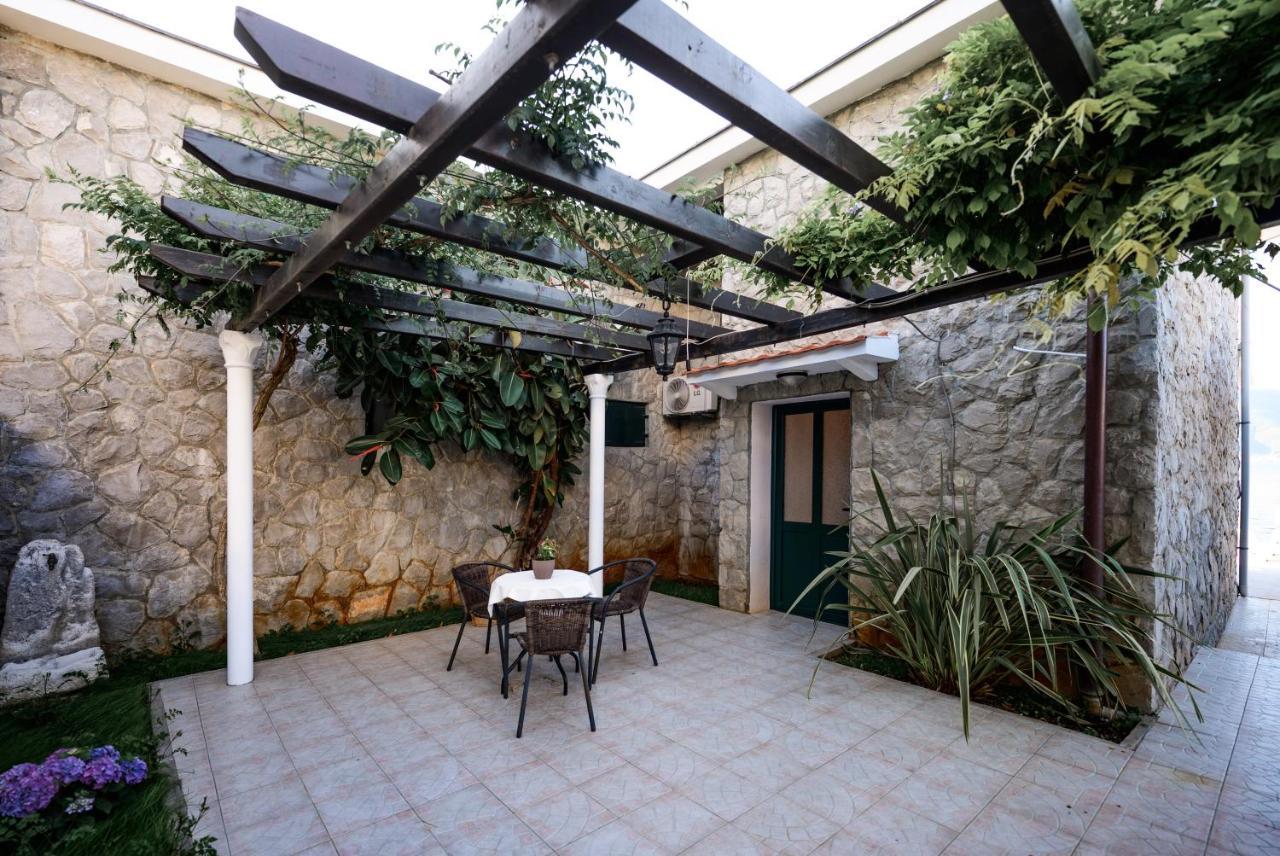 Apartments Ponta Krasici Tivat Buitenkant foto