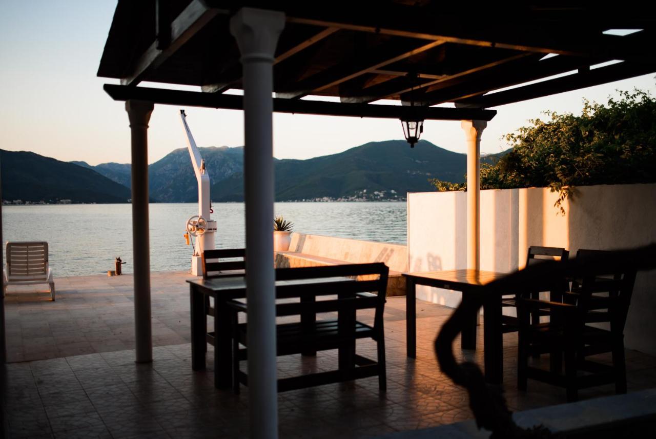 Apartments Ponta Krasici Tivat Buitenkant foto