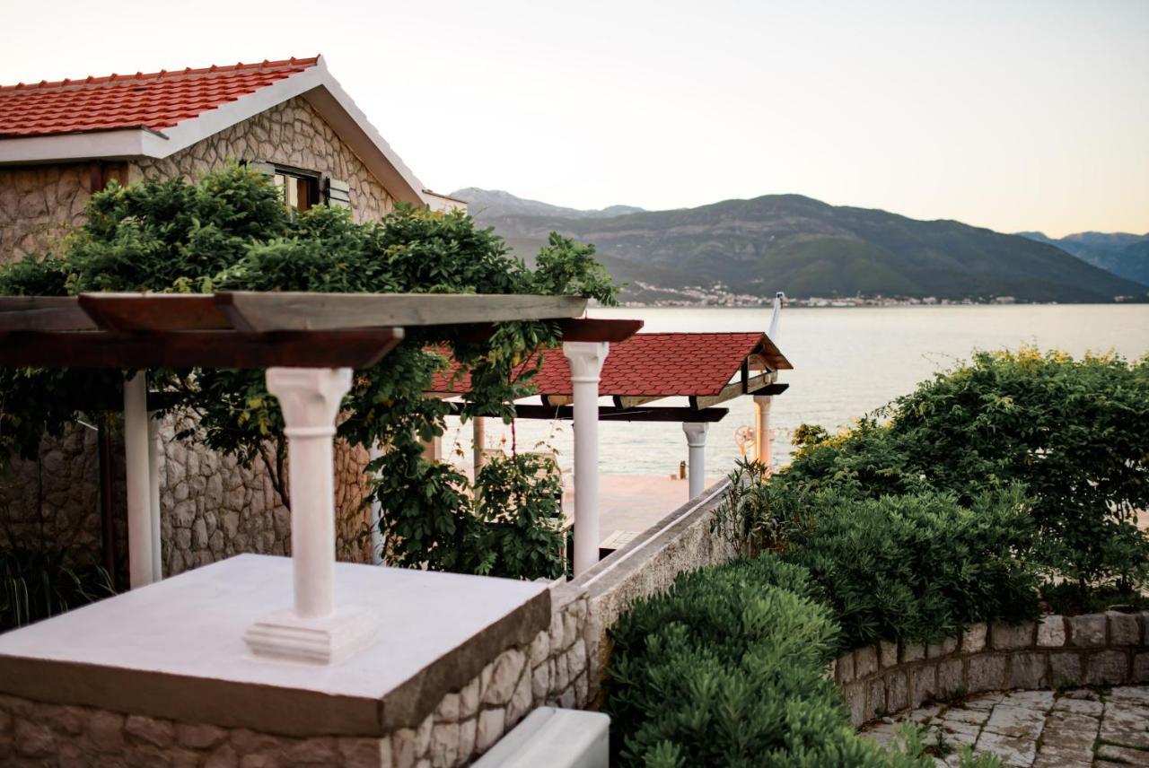 Apartments Ponta Krasici Tivat Buitenkant foto